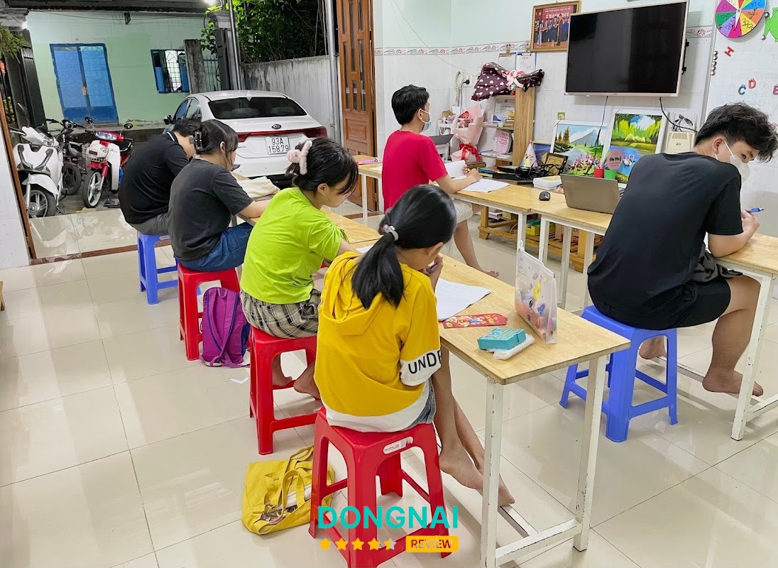 Tiếng Anh Cô Trâm Trảng Dài