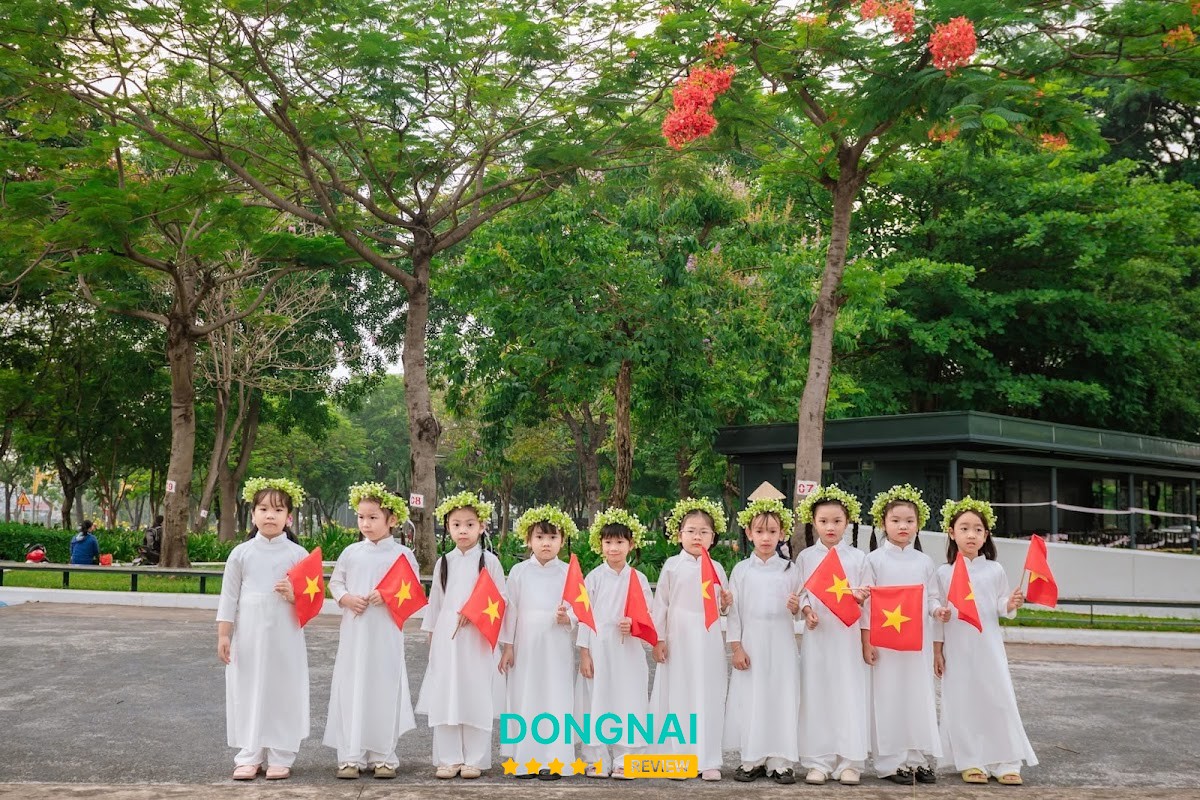 Trường Mầm Non Tuổi Thơ 1 Long Bình