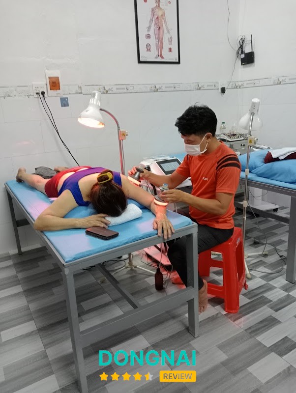 Châm cứu, Tập vật lý trị liệu phục hồi chức năng Lê Hướng Long Khánh – hình ảnh 2