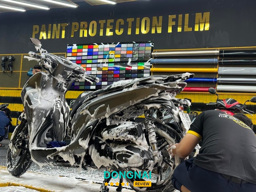 Thế Giới Decal Xe Biên Hoà - Dán PPF, Đổi Màu, Cách nhiệt, Bi cầu, Led Audi, Detailing, Sơn Xe, Rửa Xe, Tem Xe, Phụ Kiện – hình ảnh 3